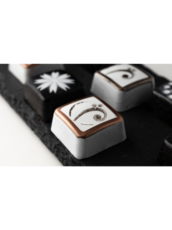 CM 3261 SQUARE 12,5gr PRALINE CHOCOLATE MOULD