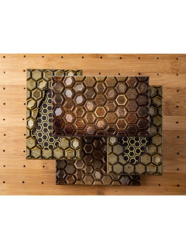 CM 3403 HONEYCOMB 80gr TABLET CHOCOLATE MOULD