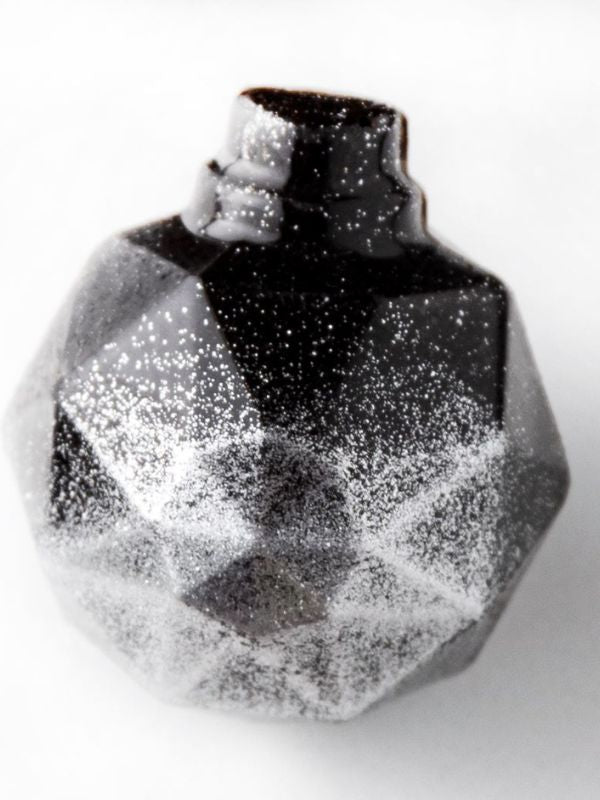 CM 3908 DIAMOND ORNAMENT CHOCOLATE MOULD