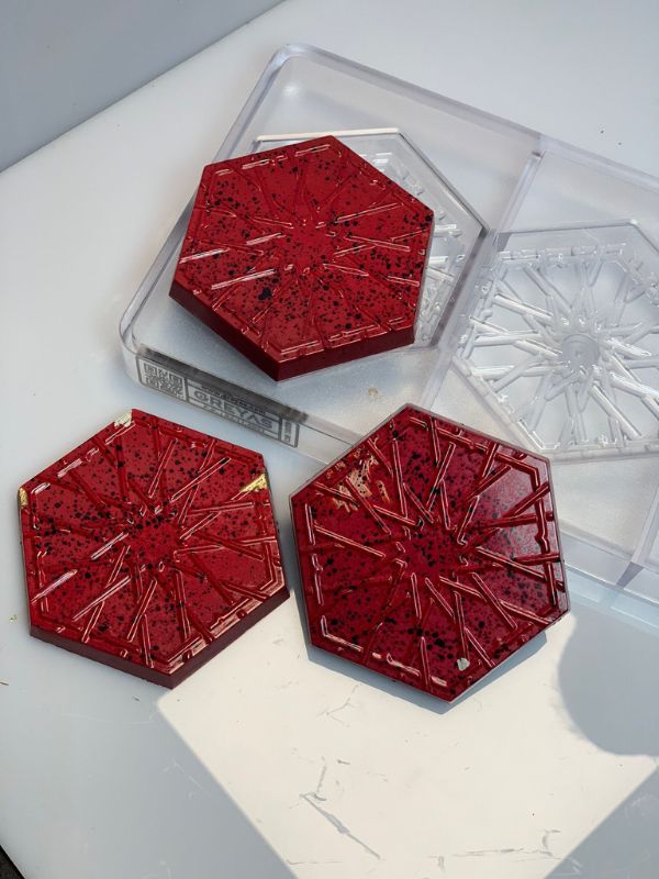 CM 3809 MOTIF TABLET CHOCOLATE MOULD