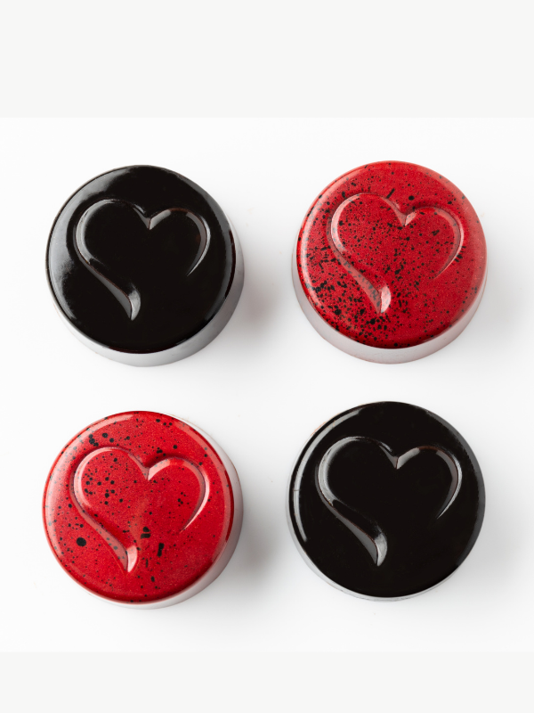 CM 3843 LUIS AMADO SIGNATURE HEART PRALINE CHOOCLATE MOULD