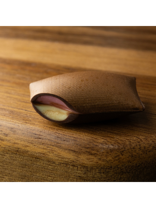 CM 4104 CACAO BAG PRALINE CHOCOLATE MOULD