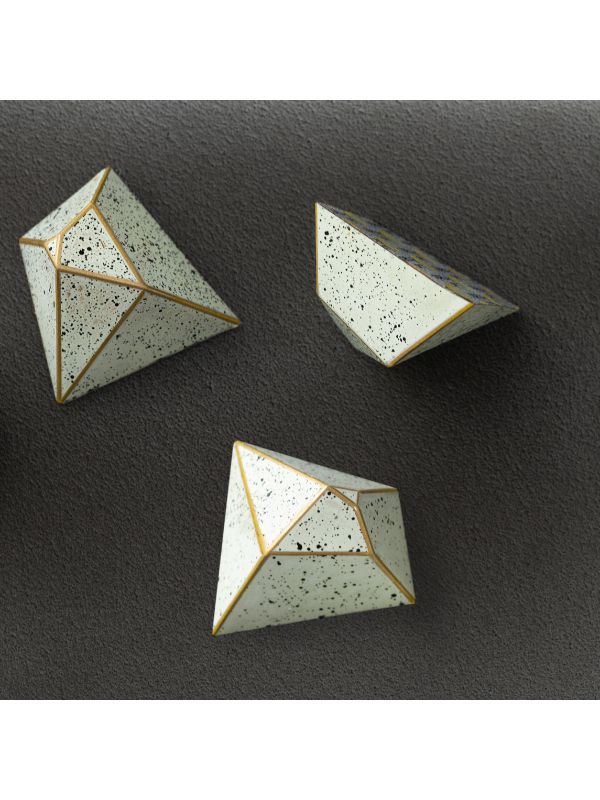 CM 4324 LUIS AMADO SIGNATURE PYRAMIDE CHOCOLATE MOULD